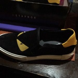 Fendi sneakers men size 8 /100 percent authentic